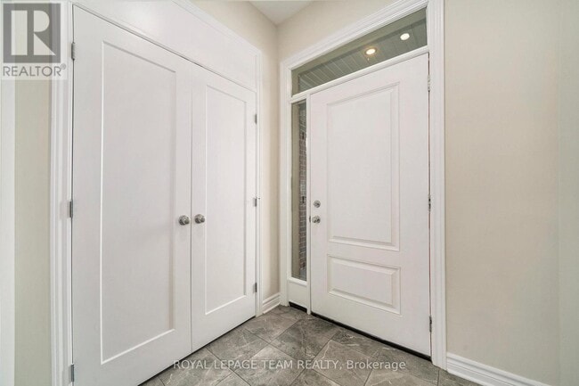 Building Photo - 540 Edenwylde Dr