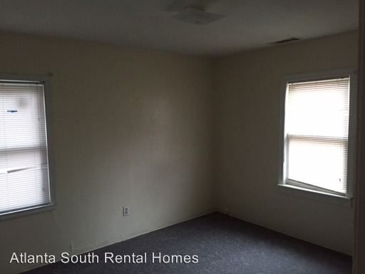 Building Photo - 1408 Byrere Ter SW