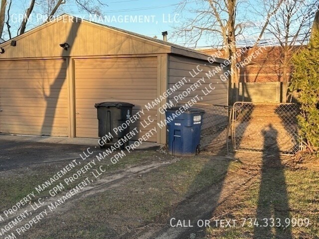 Foto del edificio - 6104 Yale St