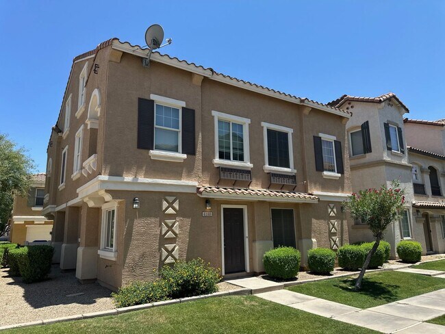 Comfort with Resort-Style Living 2BED/2BAT... - Comfort with Resort-Style Living 2BED/2BAT... House