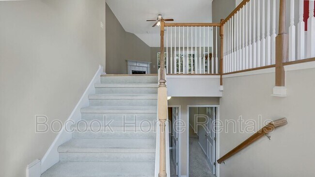 Building Photo - 422 Copper Creek Cir
