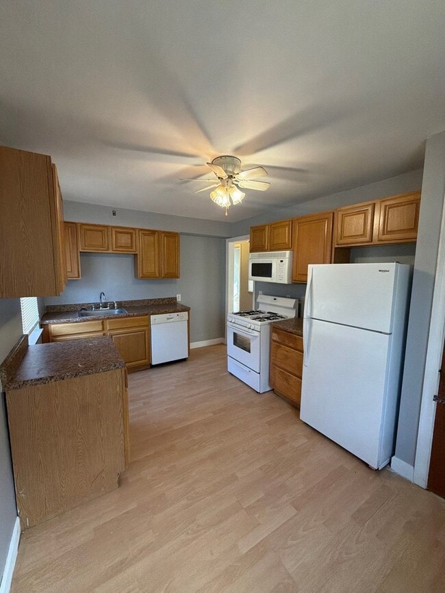 Foto del edificio - 6921 Pin Oak Dr