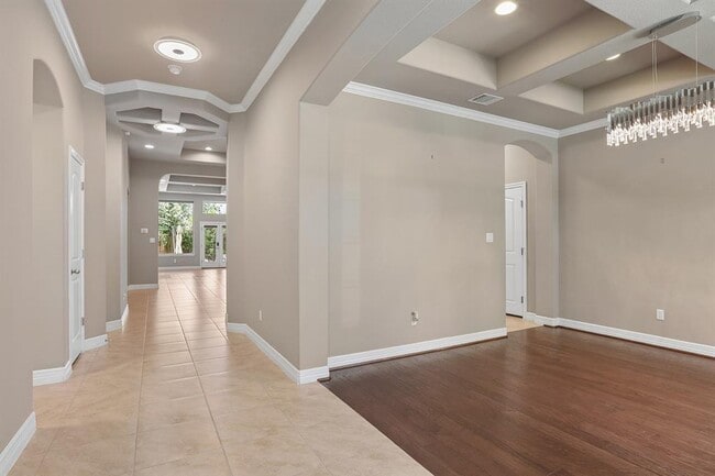 Building Photo - 1700 Snyder Trail