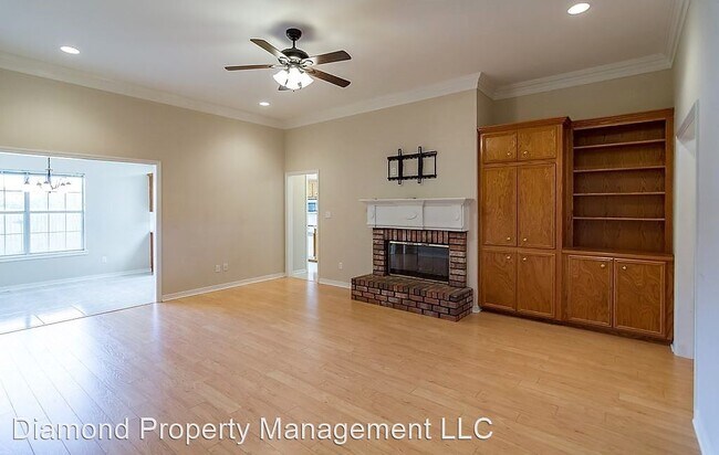 Building Photo - 4 br, 2 bath House - 5193 Tara Lane