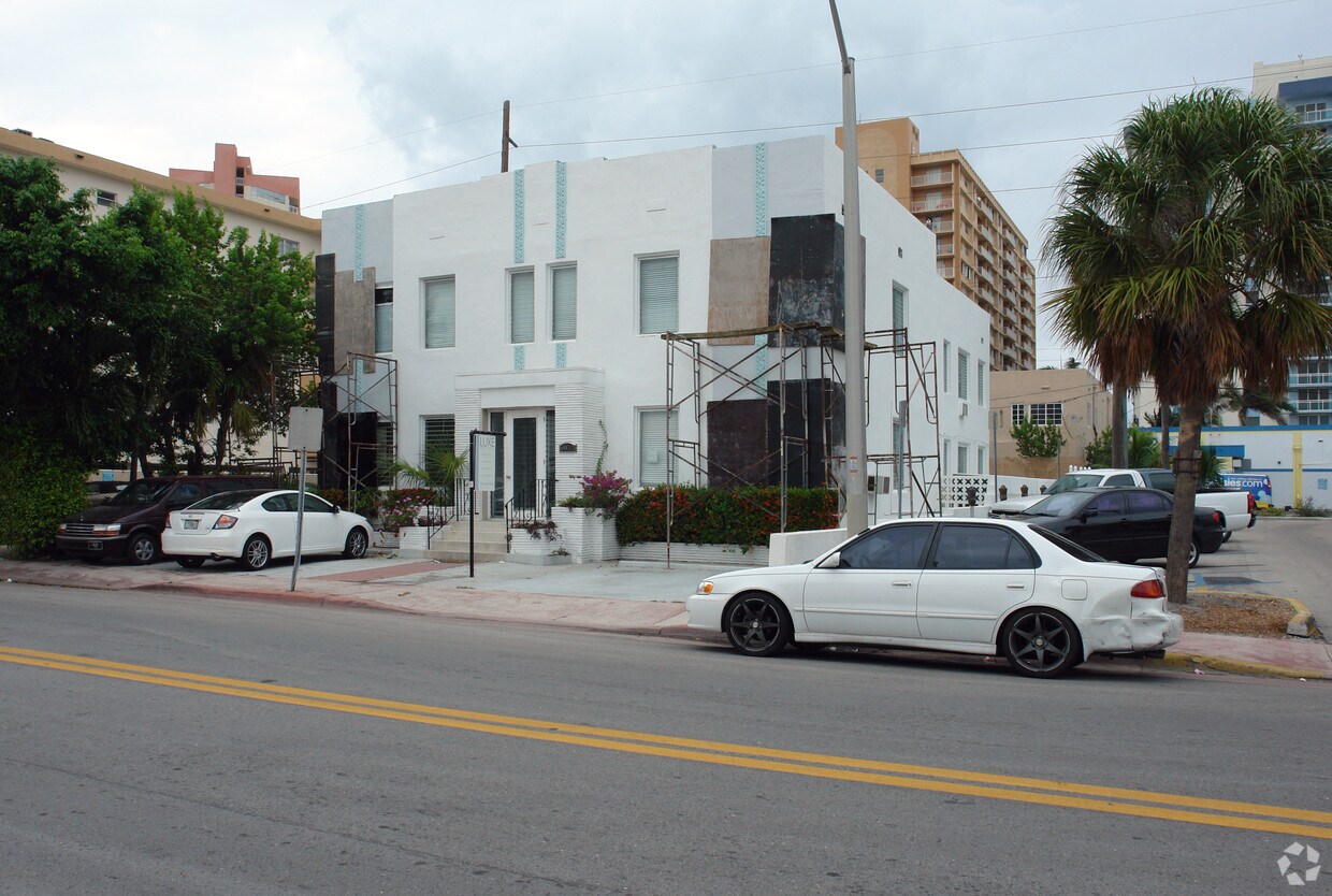 Foto principal - 6953 Harding Ave