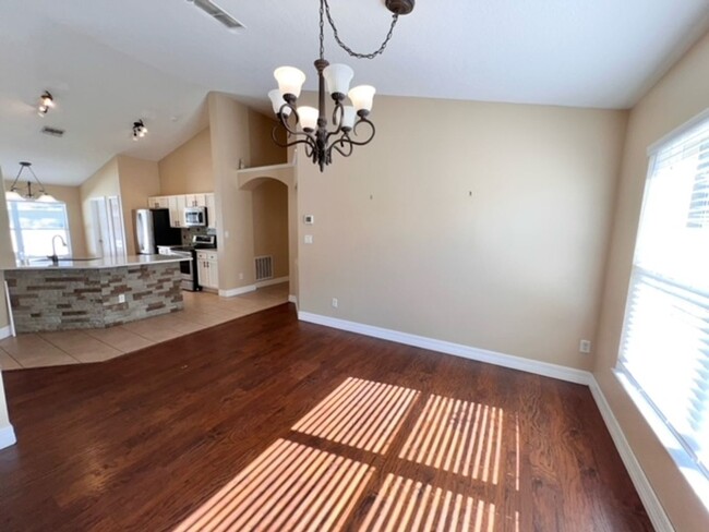 Building Photo - Apopka - 4 Bedroom, 2 Bathroom ( POOL HOME...