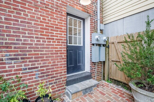 Foto del edificio - 3406 E Broad St