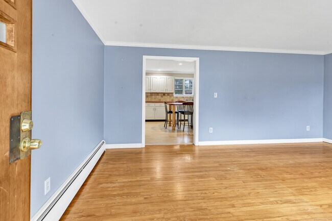 Building Photo - 59 Peach Orchard Rd