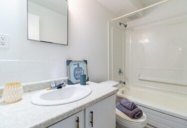 Photo du bâtiment - Cambridge Heights Apartments