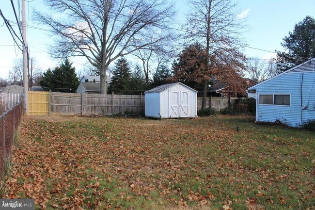 Building Photo - 1 br, 1 bath Condo - 53 Yellowood Dr