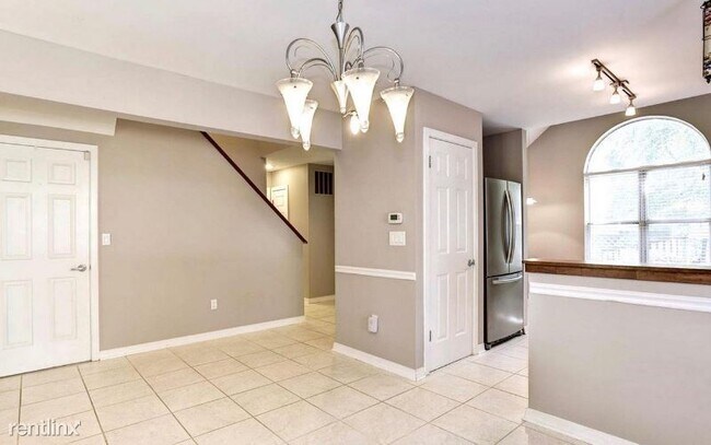 Building Photo - 3 br, 2.5 bath House - 1548 Ritchie Lane