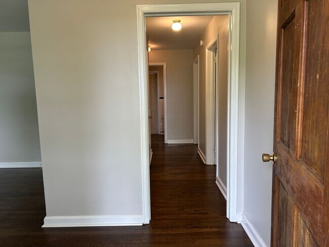 Foto del edificio - 808 12th Ave NE