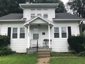 Building Photo - 1122 Steely St