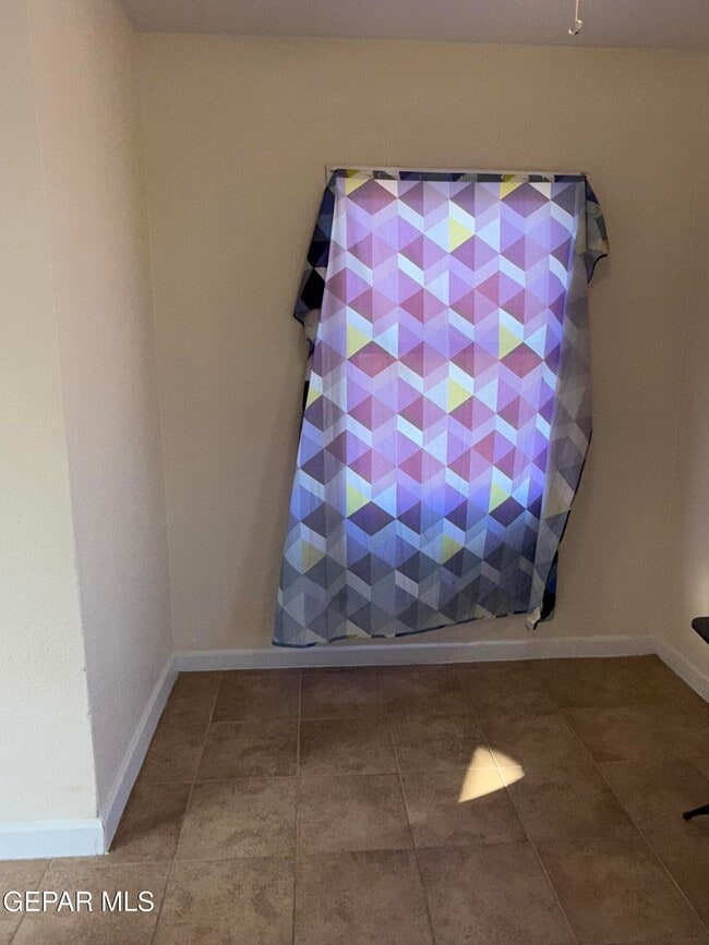 Building Photo - 2532 Mountain Ave