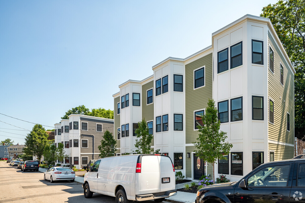 Building Photo - Robey Street Condominiums