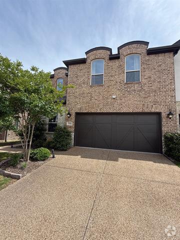 Building Photo - 3904 Lucan Ln