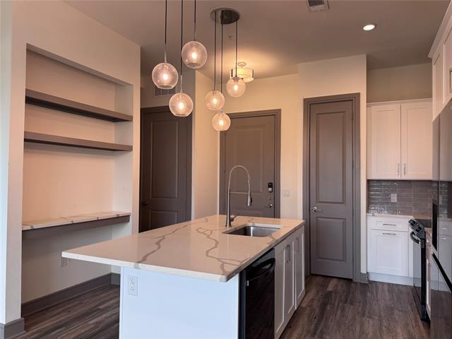 Foto del edificio - 2700 Old Denton Rd