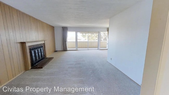 Building Photo - 2 br, 2 bath House - 1440 Walnut St  Unit 3