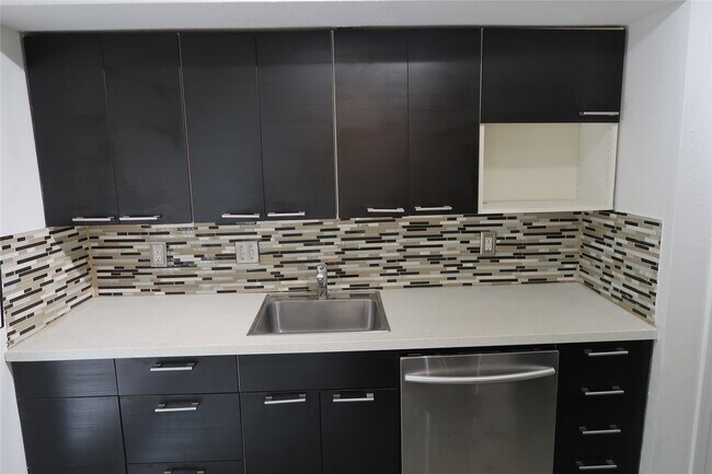 Foto del edificio - 14209 Briarsage Ct