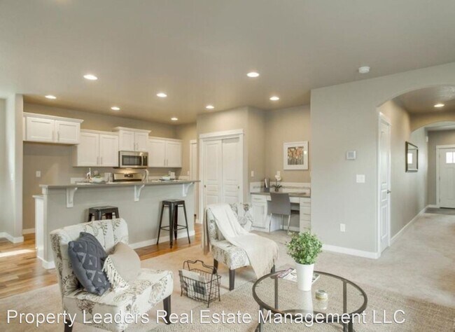 Foto del edificio - 3 br, 2.5 bath House - 468 NW 30th st