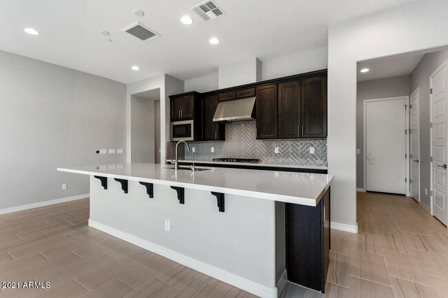 Building Photo - 7440 E Via De Luna Dr