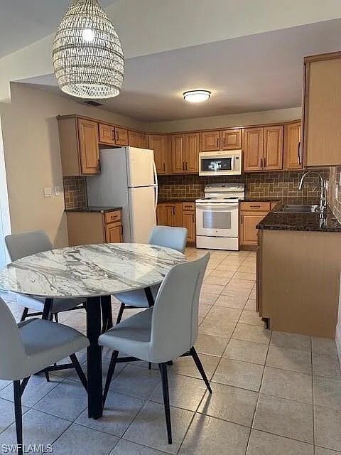 Building Photo - 5638 Foxlake Dr