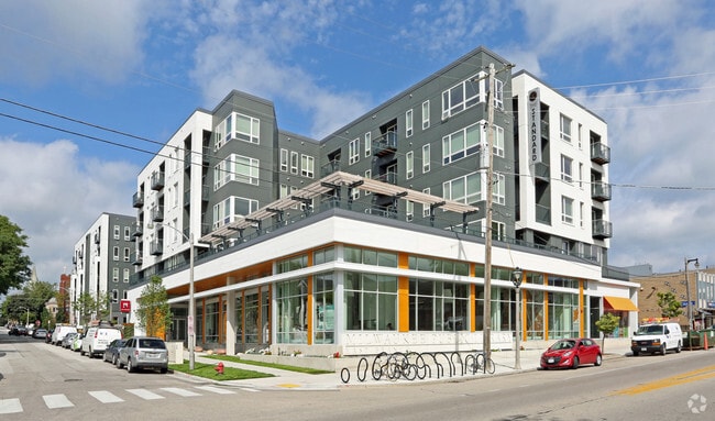 Foto del edificio - The Standard @ East Library