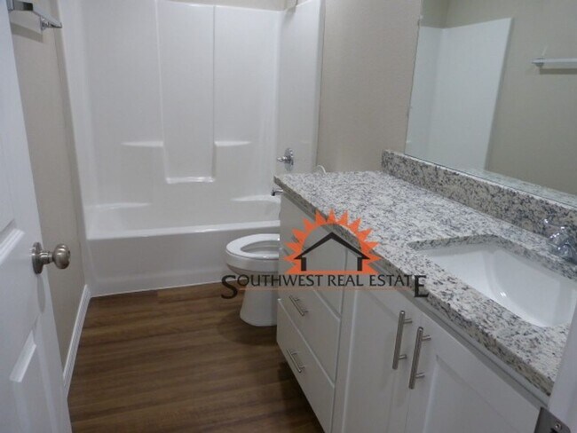 Foto del edificio - 2729 Aldrich Rd