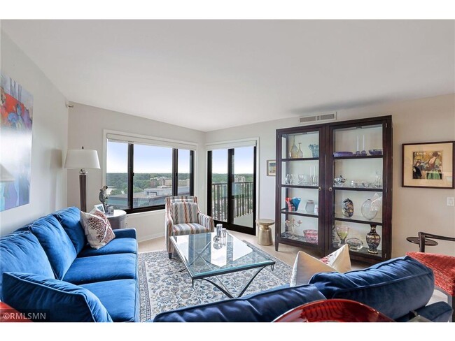 Foto del edificio - 2950 Dean Pkwy