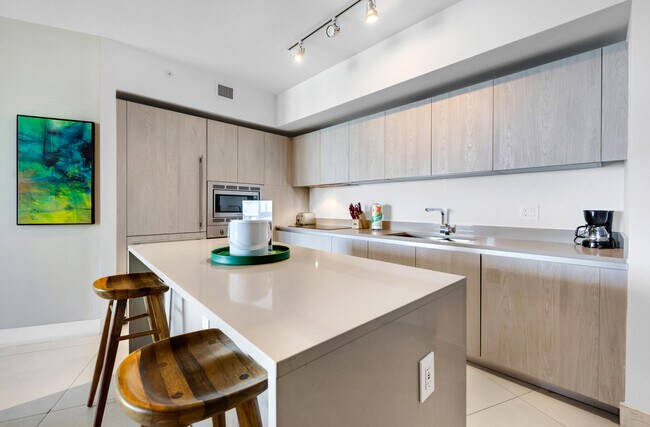 Foto del edificio - 4111 S Ocean Dr