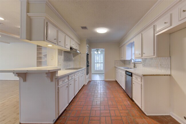Foto del edificio - 5810 Boyce Springs Dr