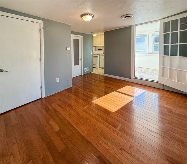 Foto del edificio - 258-260-260 Main St