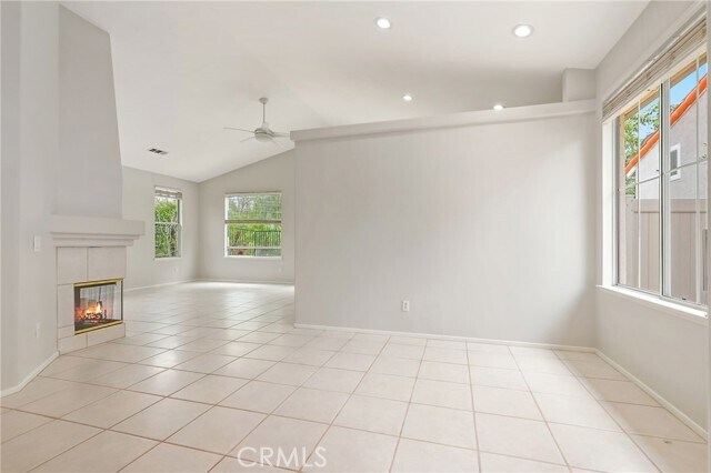 Building Photo - 38 Colony Way