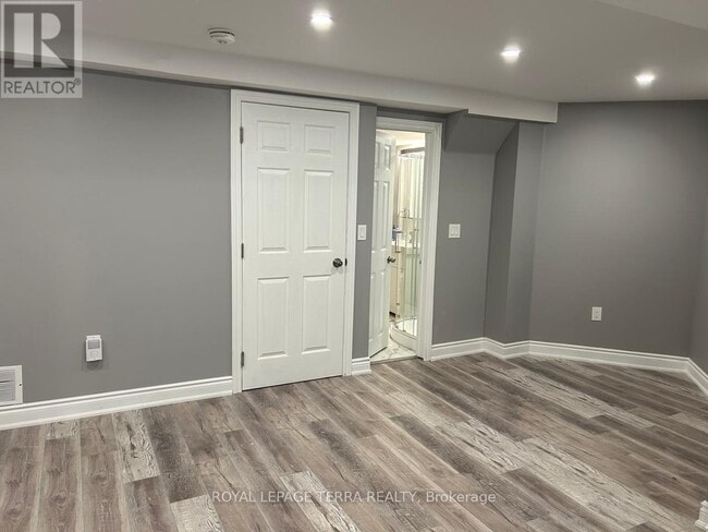 Building Photo - 1120 Leslie Dr