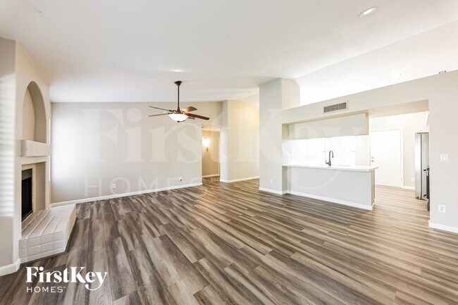 Foto del edificio - 19626 N 14th Pl