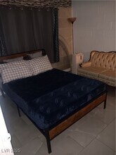 Building Photo - 3726 Hazelwood St