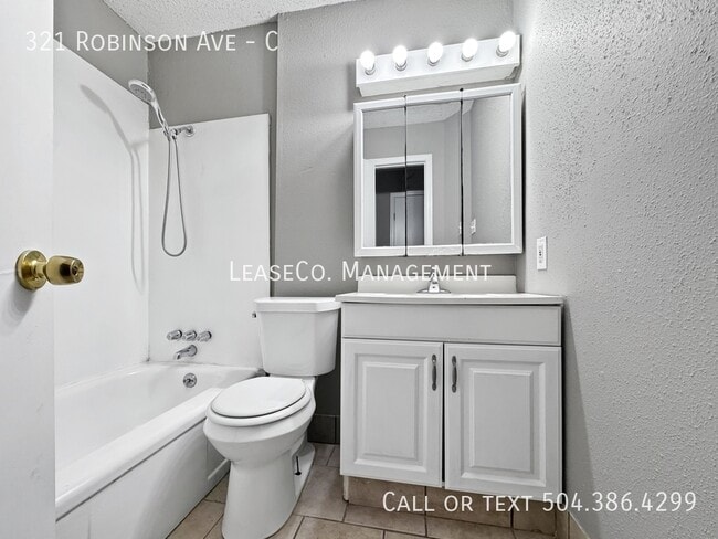 Building Photo - 321 Robinson Ave