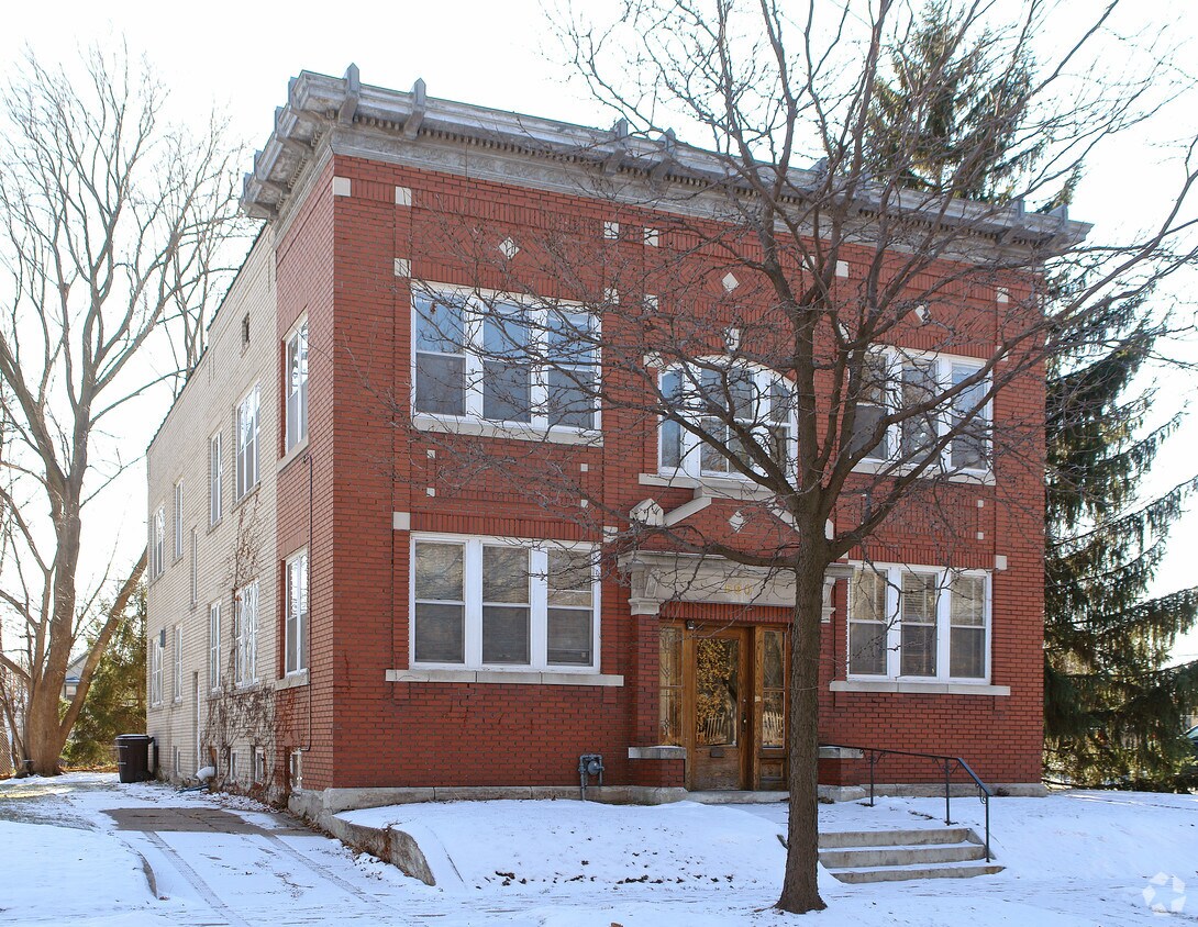 Primary Photo - 590 Dayton Ave