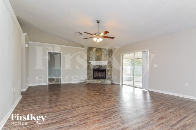 Building Photo - 1719 Sandalwood Cir SW