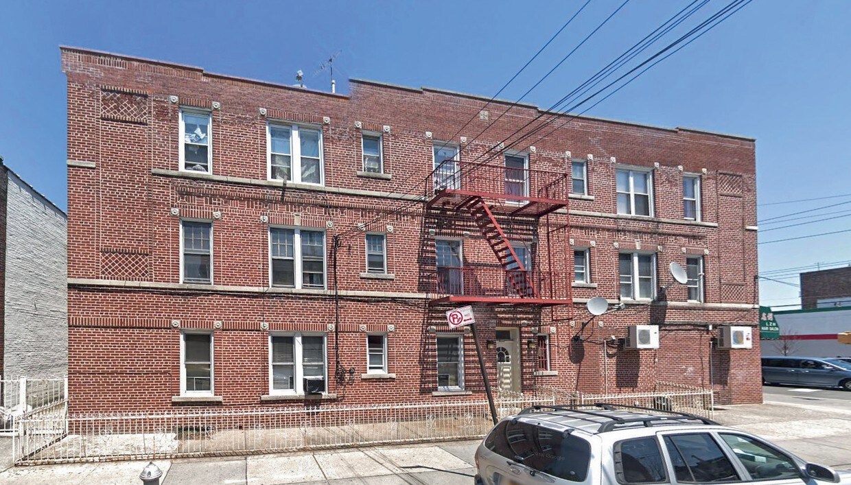 Building Photo - 1075 64th St