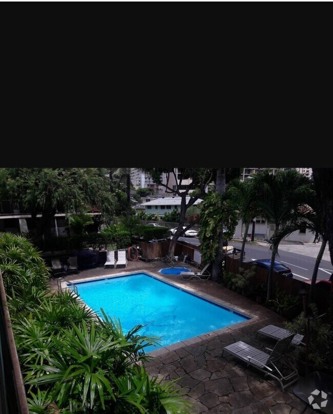 New Makiki Apartments for Rent with Hardwood Floors Honolulu, HI 1