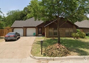 Building Photo - 5418 Lansingford Trail