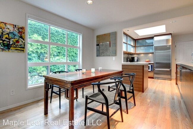 Building Photo - 3 br, 3.5 bath House - 11307 100th Ave Ne
