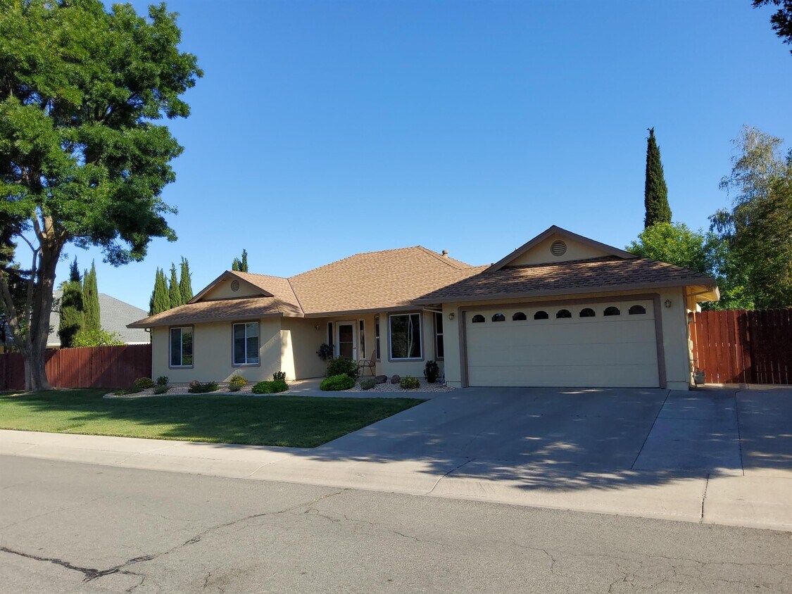 2815 Art Dr, Yuba City, CA 95993 House Rental in Yuba City, CA
