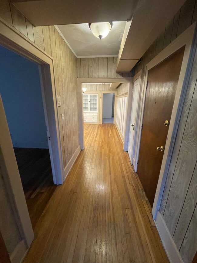 Foto del edificio - 2 BEDROOM LOCATED IN THE HEART OF THE ART DISTRICT!