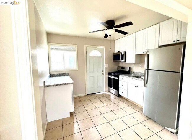 Foto del edificio - 31 Sunset Dr