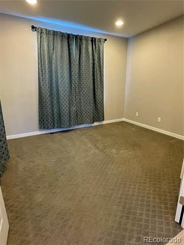 Foto del edificio - 393 Polaris Cir