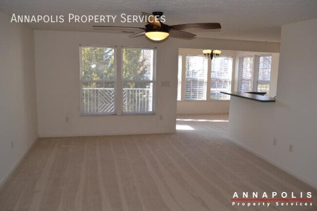 Building Photo - 2444 blue spring court