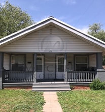 Building Photo - 612 SW 17th Ave