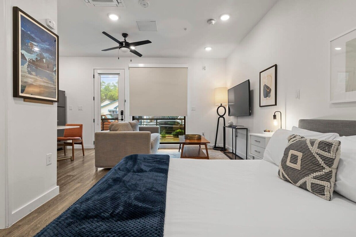 Foto principal - 49 Navasota St